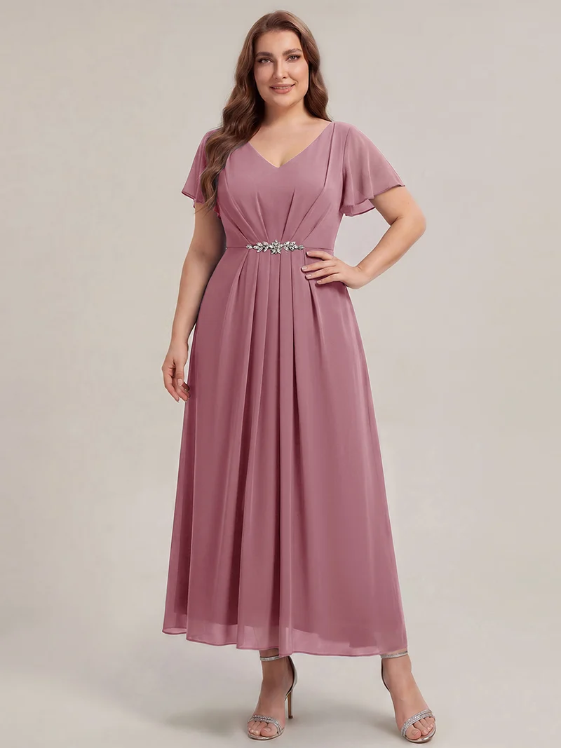 Robe d'invitée à col en V orné de strass et manches à volants