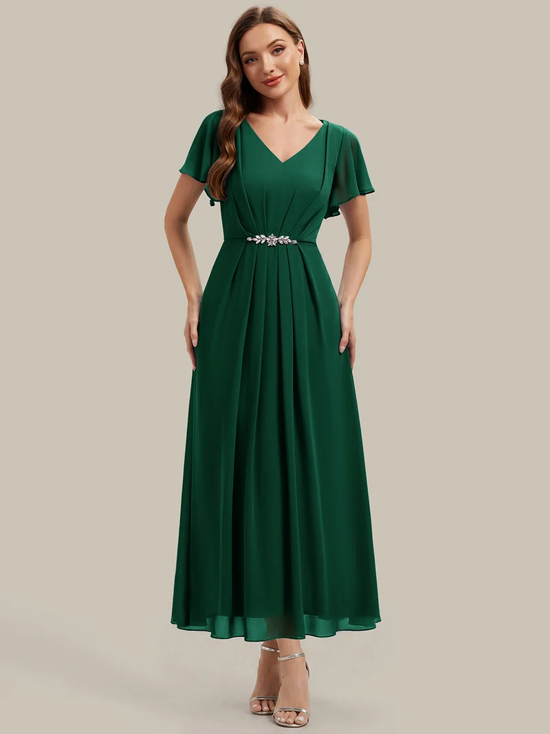 Robe d'invitée à col en V orné de strass et manches à volants