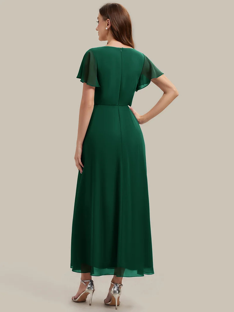 Robe d'invitée à col en V orné de strass et manches à volants