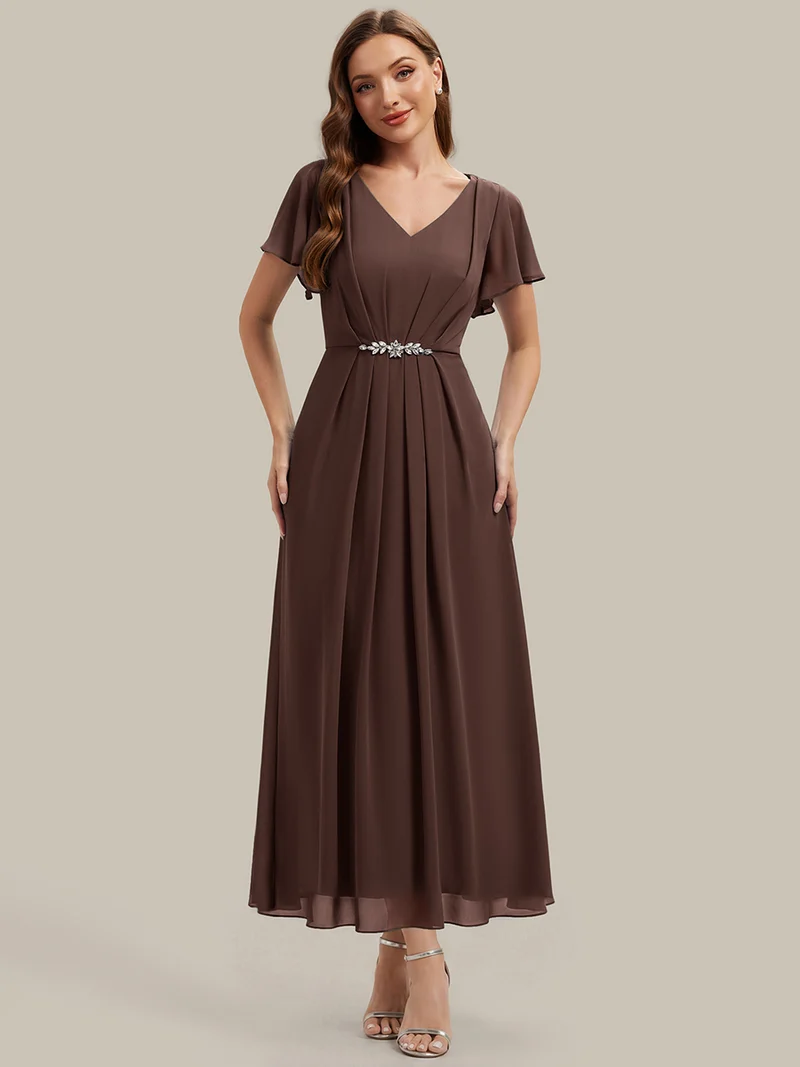 Robe d'invitée à col en V orné de strass et manches à volants