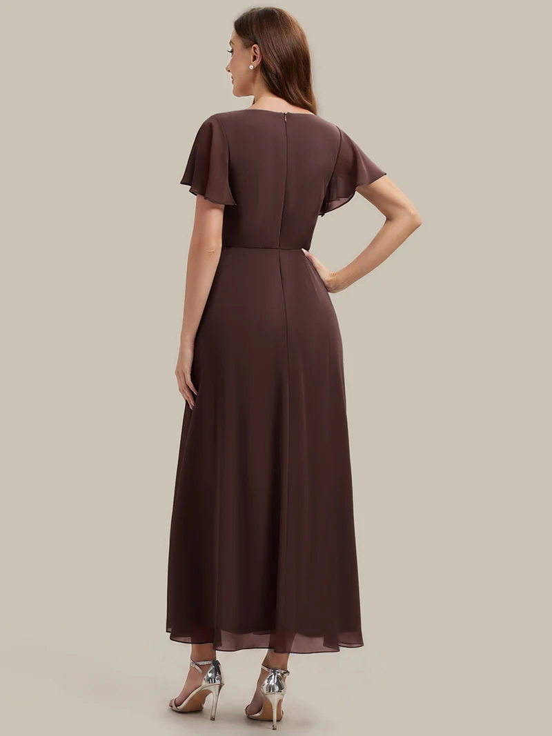 Robe d'invitée à col en V orné de strass et manches à volants