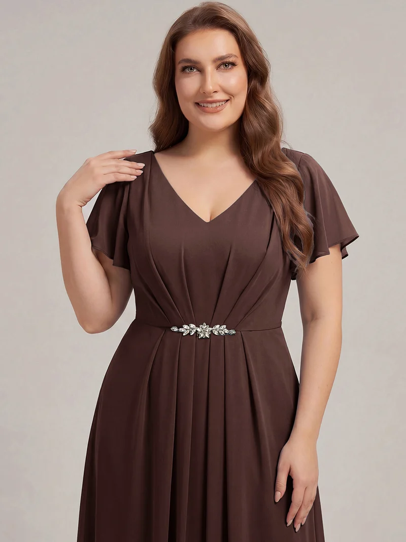 Robe d'invitée à col en V orné de strass et manches à volants