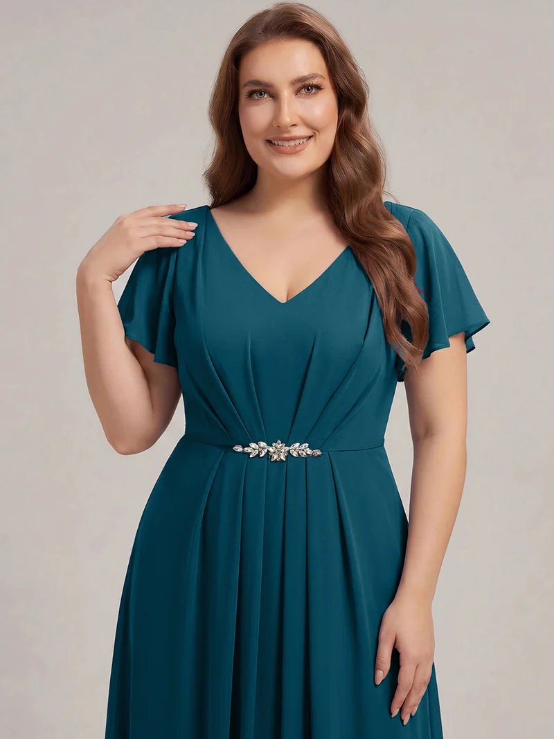 Robe d'invitée à col en V orné de strass et manches à volants