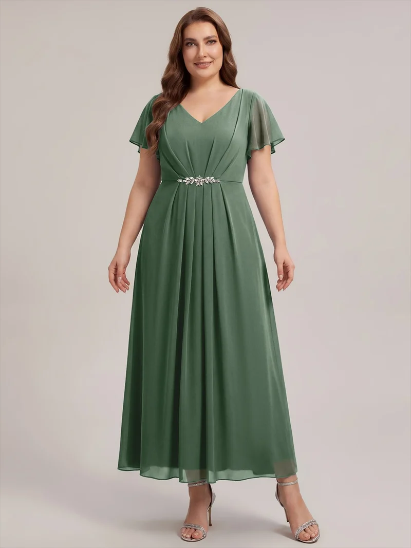Robe d'invitée à col en V orné de strass et manches à volants