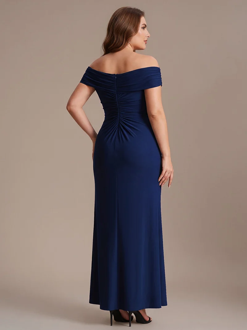 Robe longue moulante à encolure en V dénudée des épaules en tissu extensible