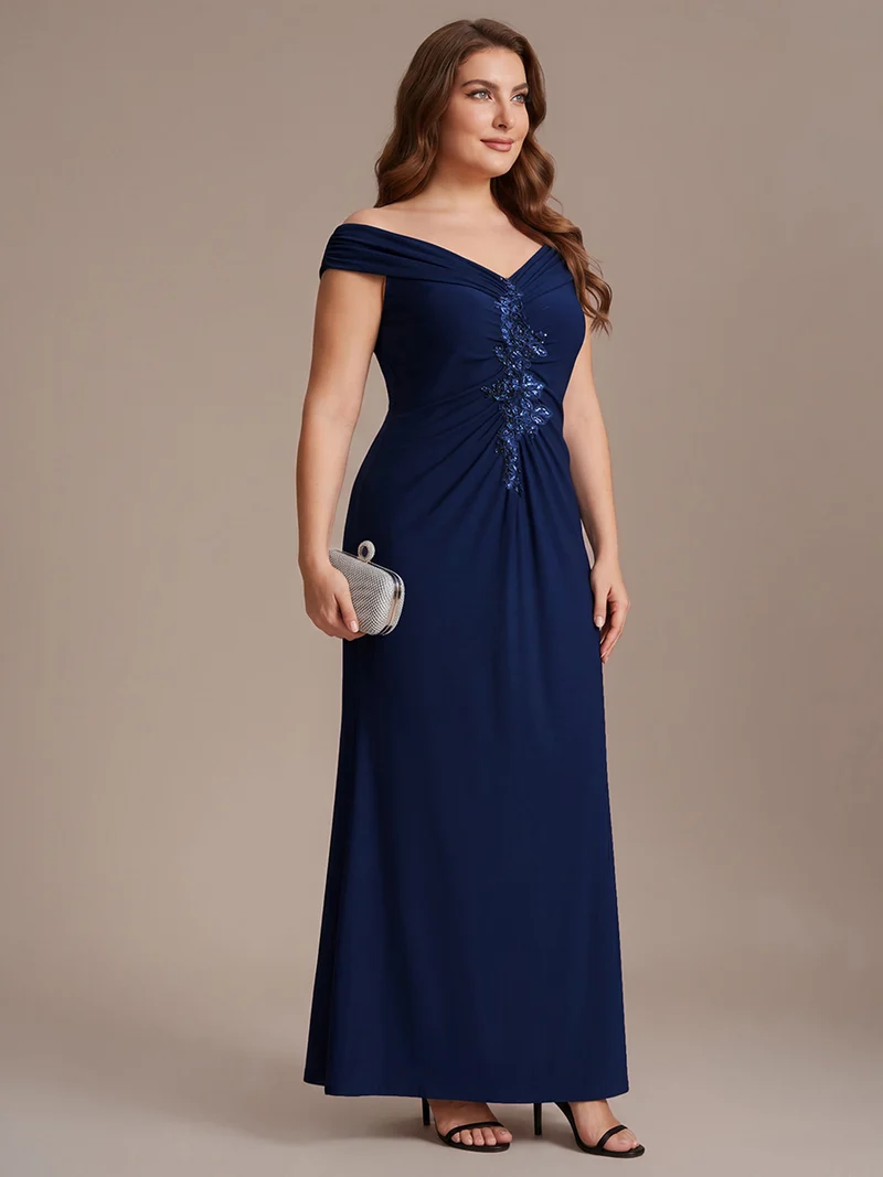 Robe longue moulante à encolure en V dénudée des épaules en tissu extensible