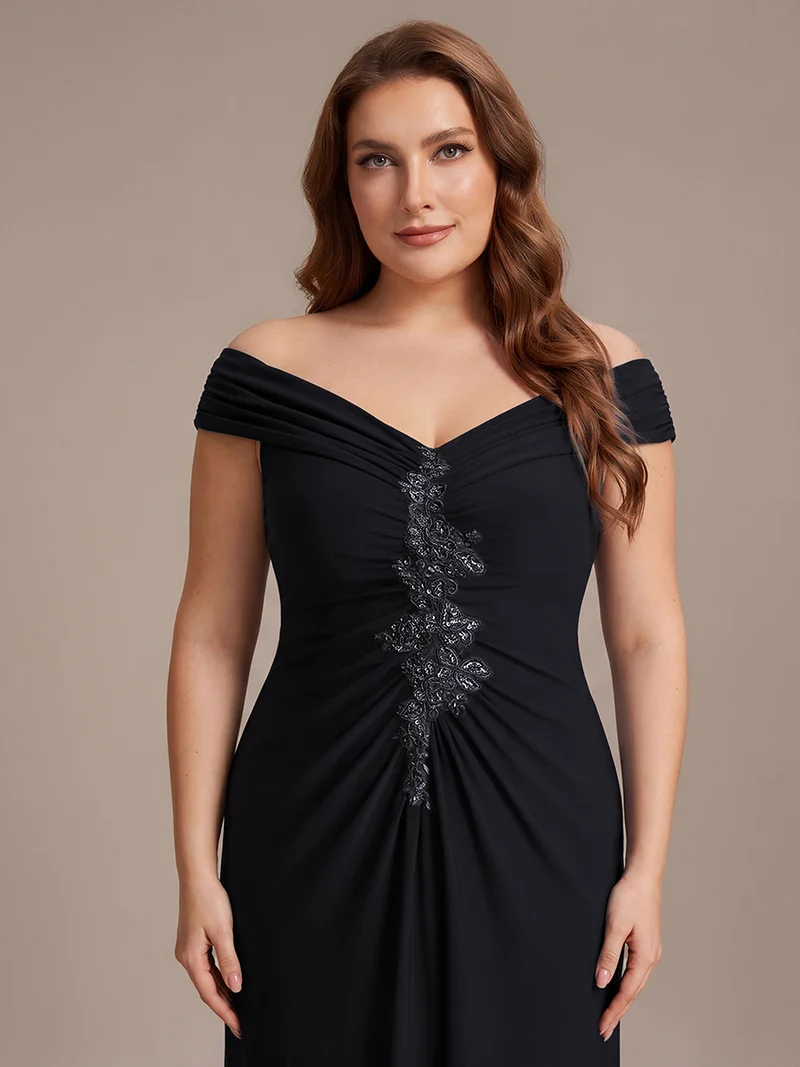 Robe longue moulante à encolure en V dénudée des épaules en tissu extensible