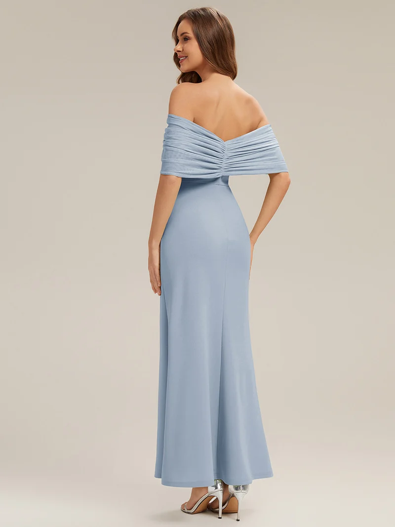 Robe maxi sans manches à bretelles avec un haut extensible et une fente haute sur la cuisse et un détail en nœud