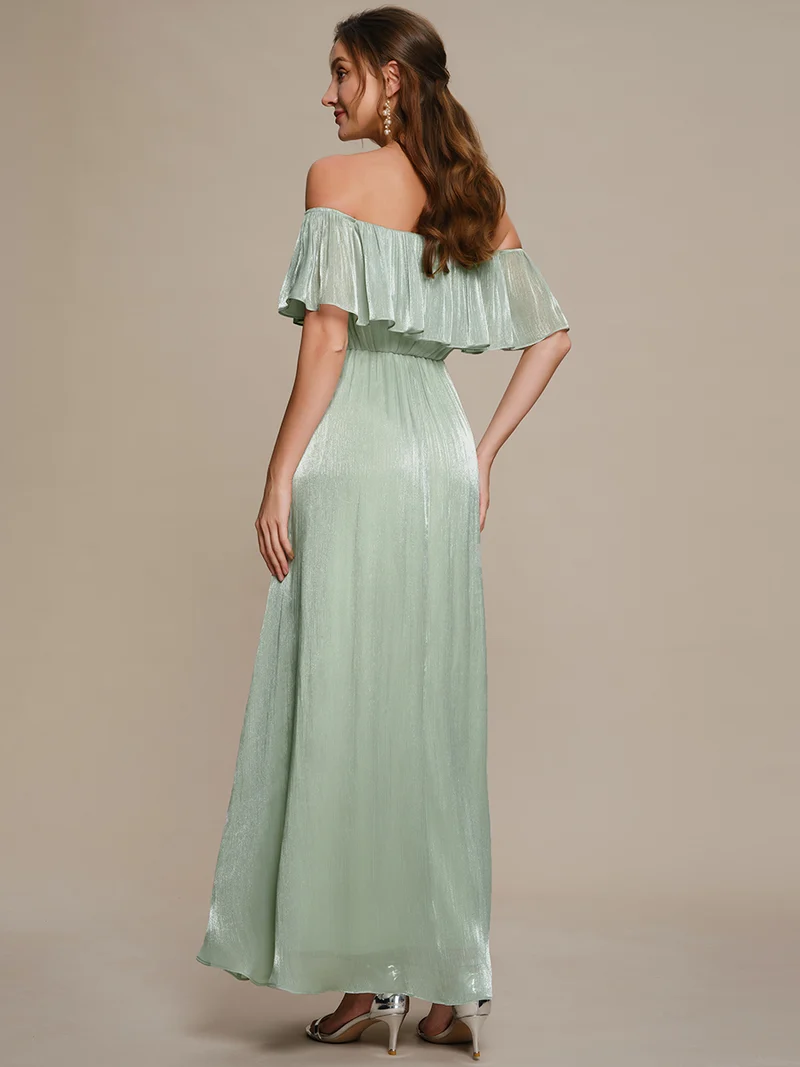 Robe longue à volants à épaules dénudées à manches courtes en forme de A