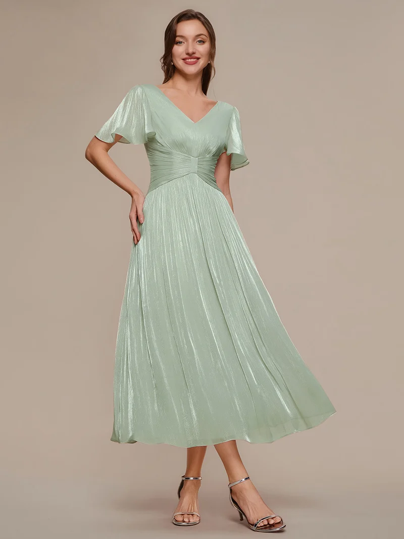 Robe midi à manches courtes avec volants en V et détails froncés