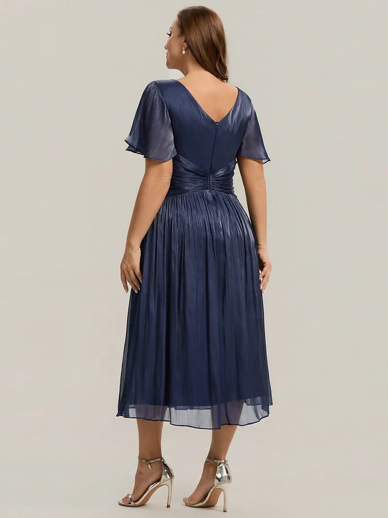 Robe midi à manches courtes avec volants en V et détails froncés