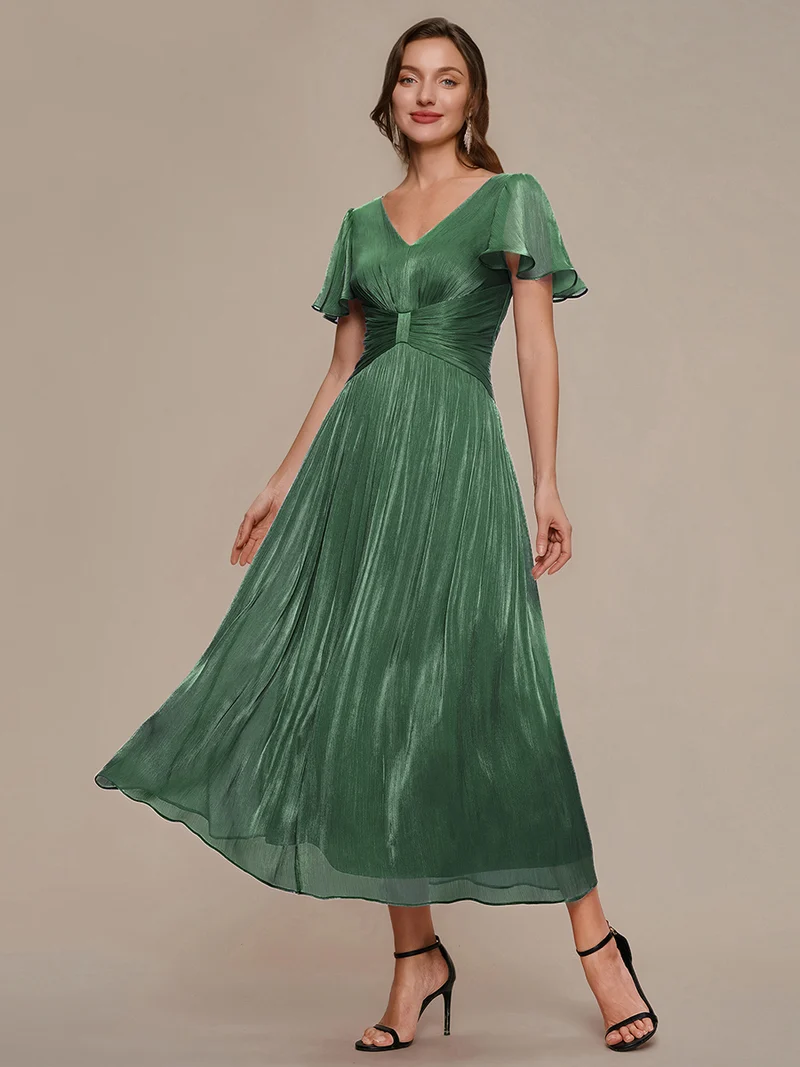 Robe midi à manches courtes avec volants en V et détails froncés