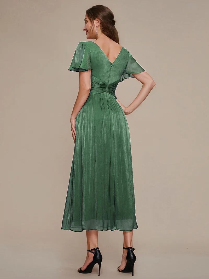 Robe midi à manches courtes avec volants en V et détails froncés