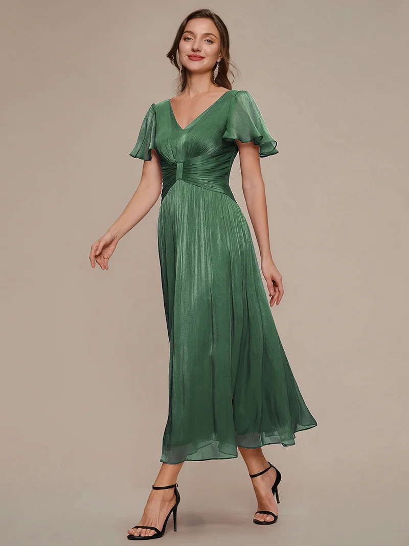 Robe midi à manches courtes avec volants en V et détails froncés