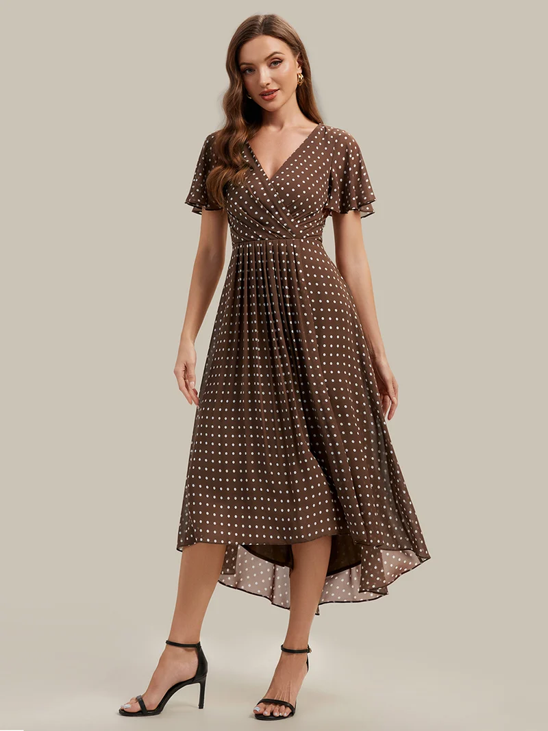 Robe à volants à imprimé pois à manches courtes, décolleté en V asymétrique, coupe A-line