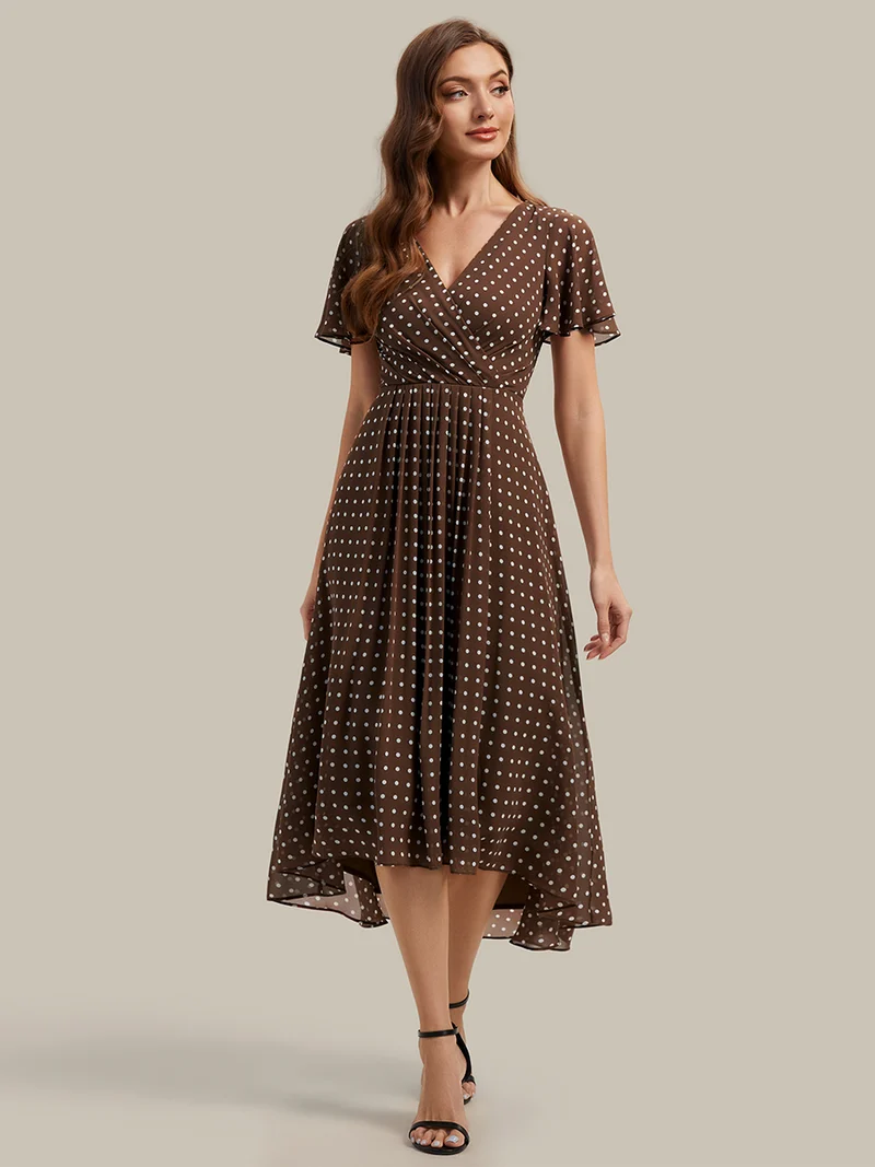 Robe à volants à imprimé pois à manches courtes, décolleté en V asymétrique, coupe A-line