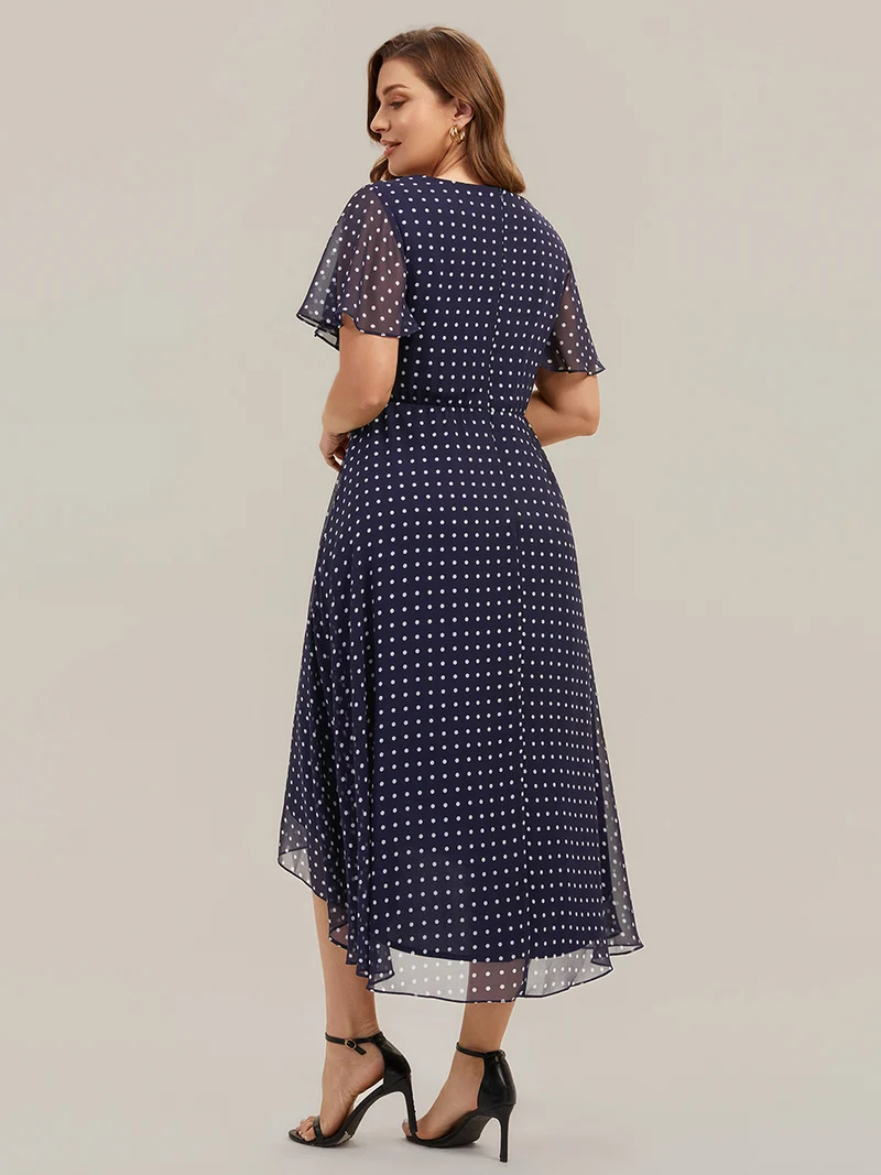 Robe à volants à imprimé pois à manches courtes, décolleté en V asymétrique, coupe A-line