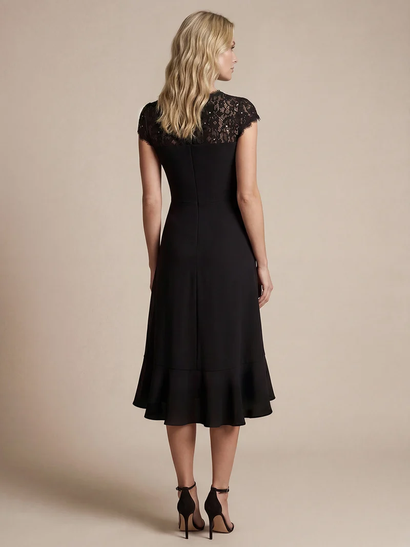 Robe midi sirène à volants en sequins à manches courtes avec décolleté croisé