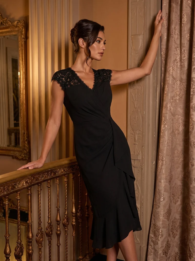 Robe midi sirène à volants en sequins à manches courtes avec décolleté croisé