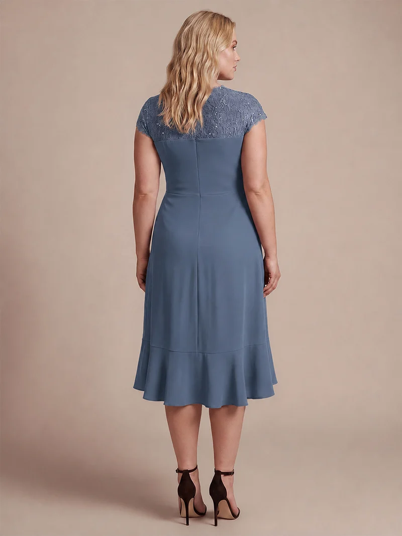 Robe midi sirène à volants en sequins à manches courtes avec décolleté croisé
