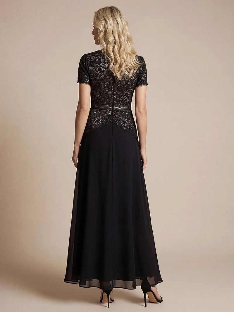 Robe longue à encolure ronde à manches courtes en sequins coupe évasée