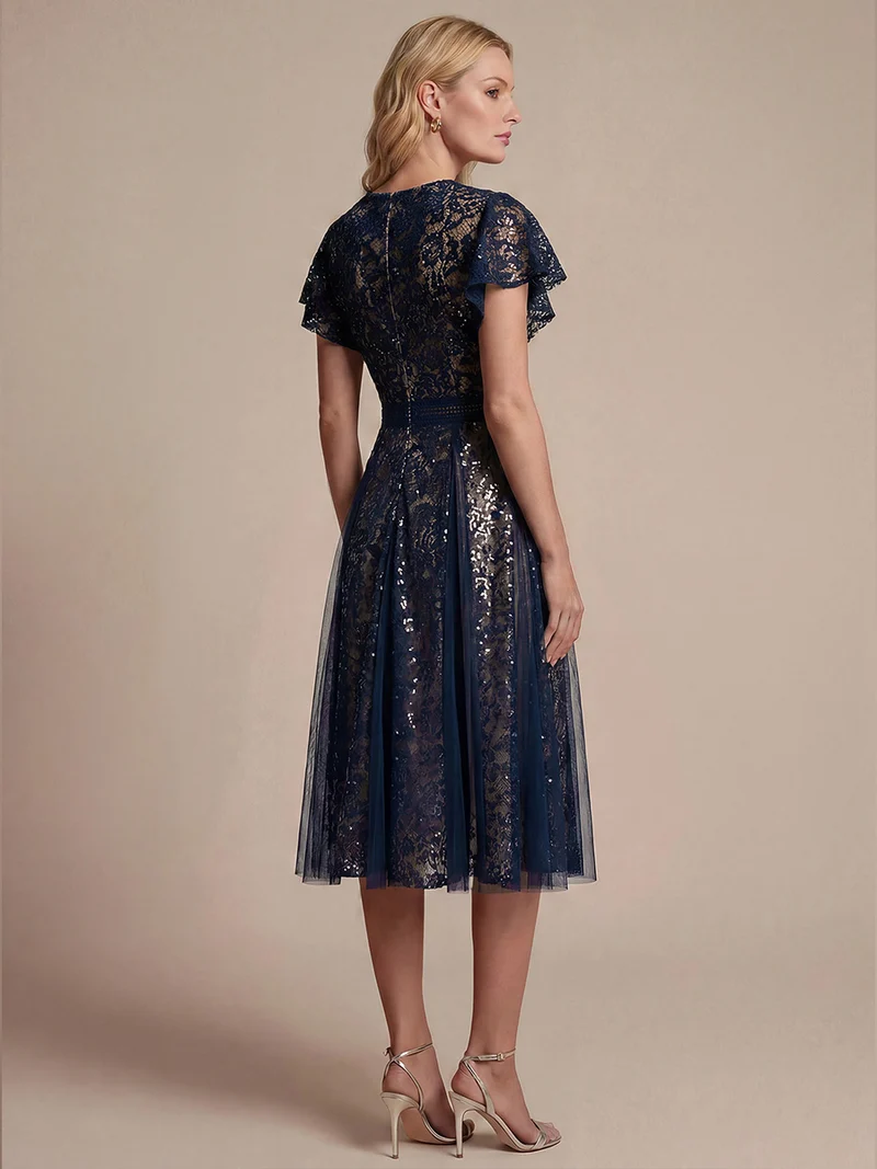Robe midi évasée en tulle avec manches courtes décolleté en V et volants