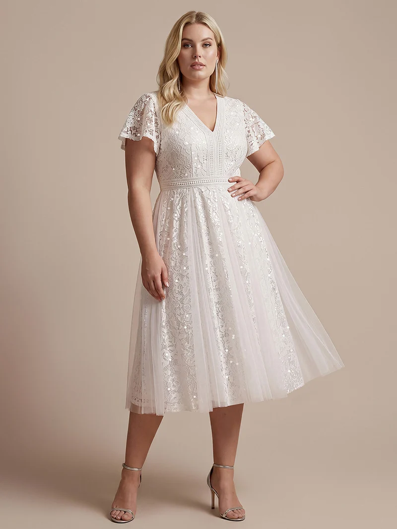 Robe midi évasée en tulle avec manches courtes décolleté en V et volants