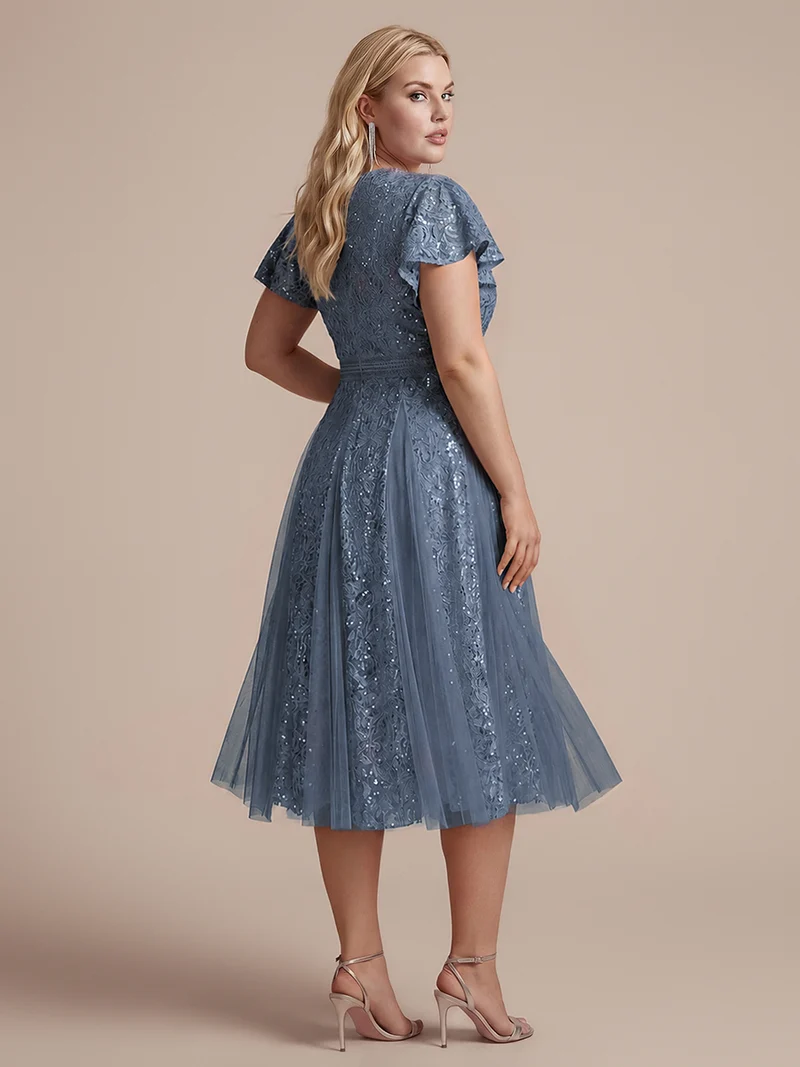 Robe midi évasée en tulle avec manches courtes décolleté en V et volants