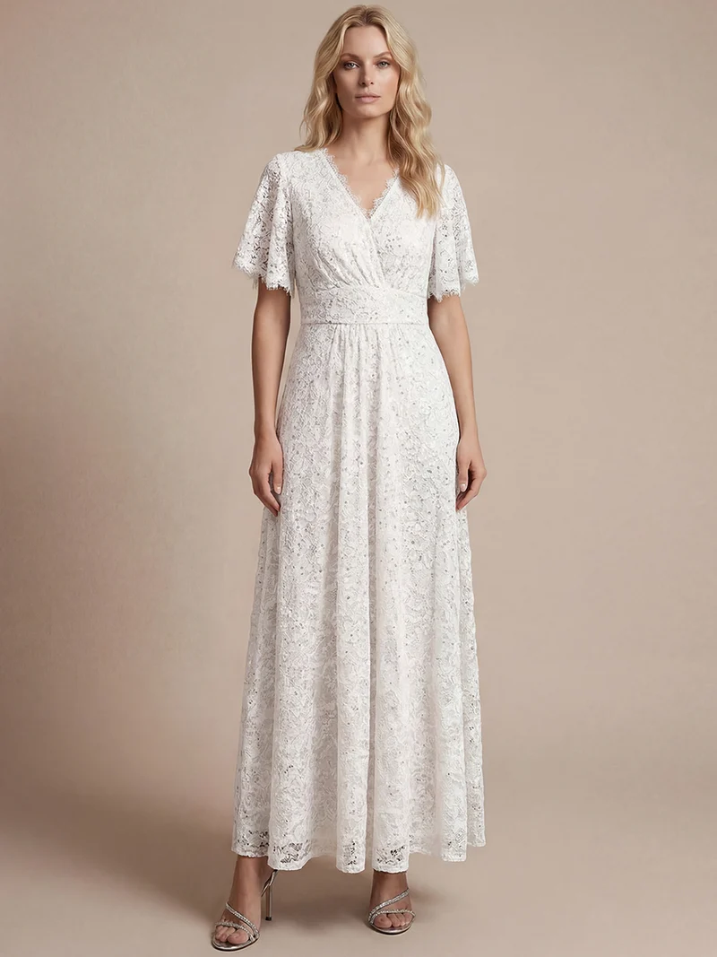 Robe longue à volants en dentelle à manches courtes A ligne