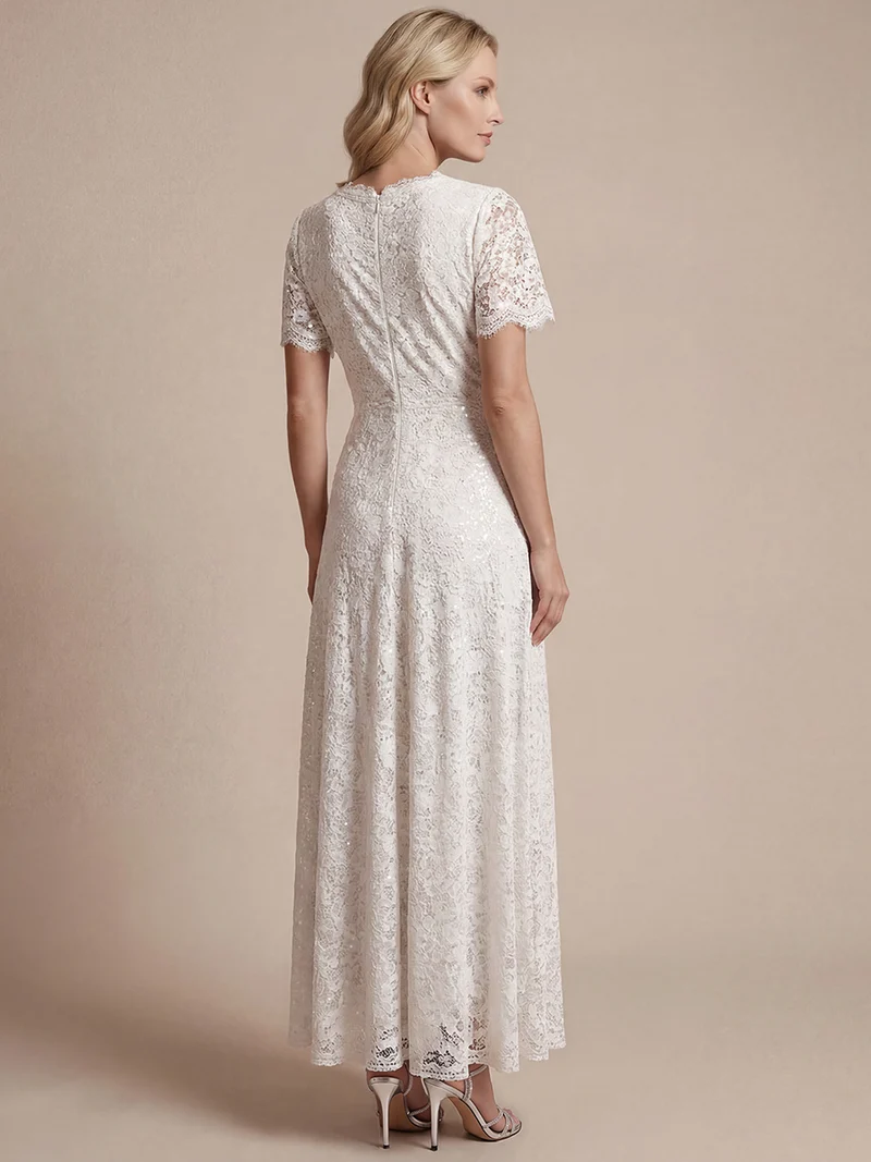 Robe longue à volants en dentelle à manches courtes A ligne