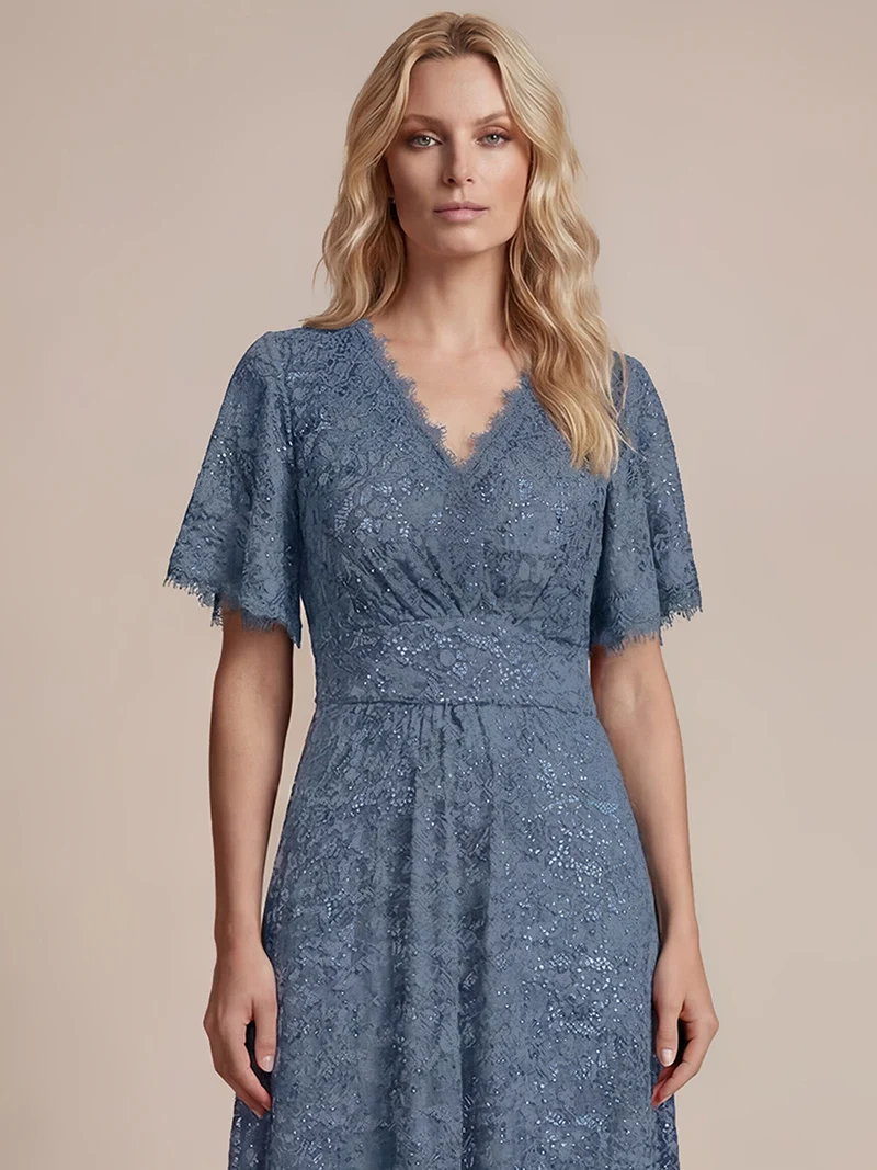 Robe longue à volants en dentelle à manches courtes A ligne
