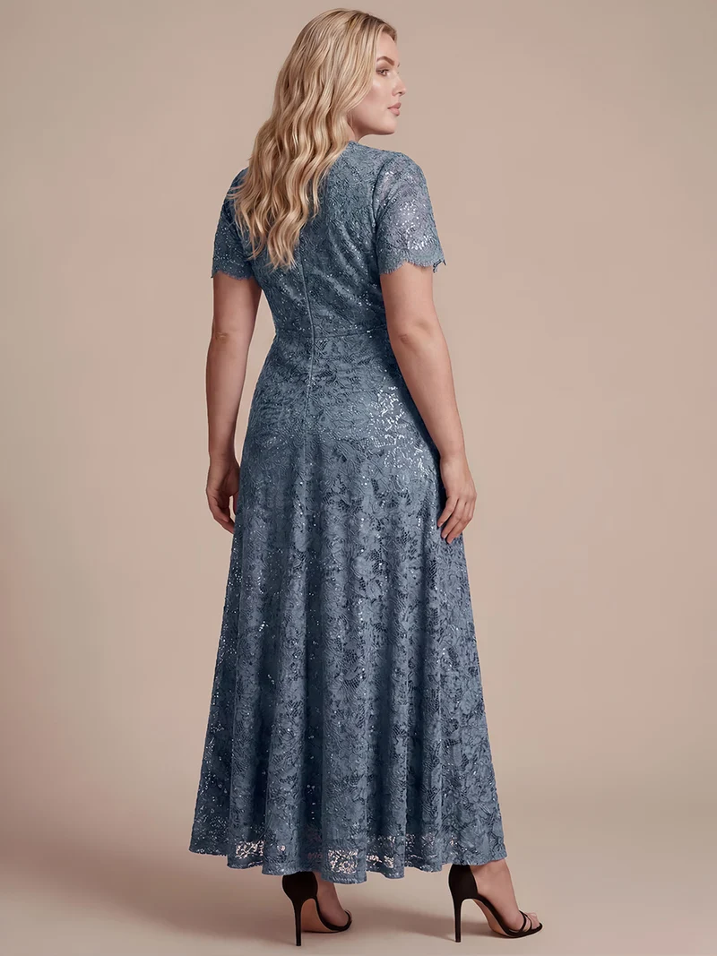 Robe longue à volants en dentelle à manches courtes A ligne