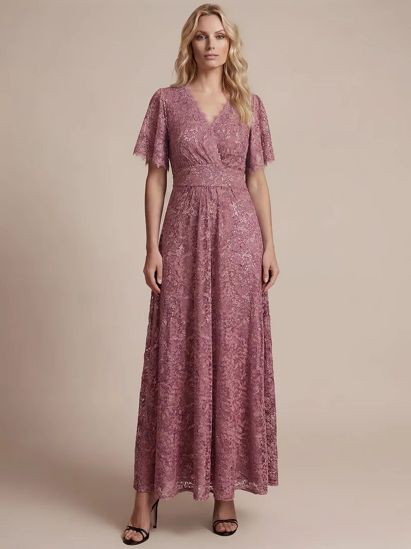 Robe longue à volants en dentelle à manches courtes A ligne