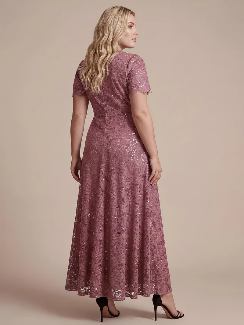 Robe longue à volants en dentelle à manches courtes A ligne