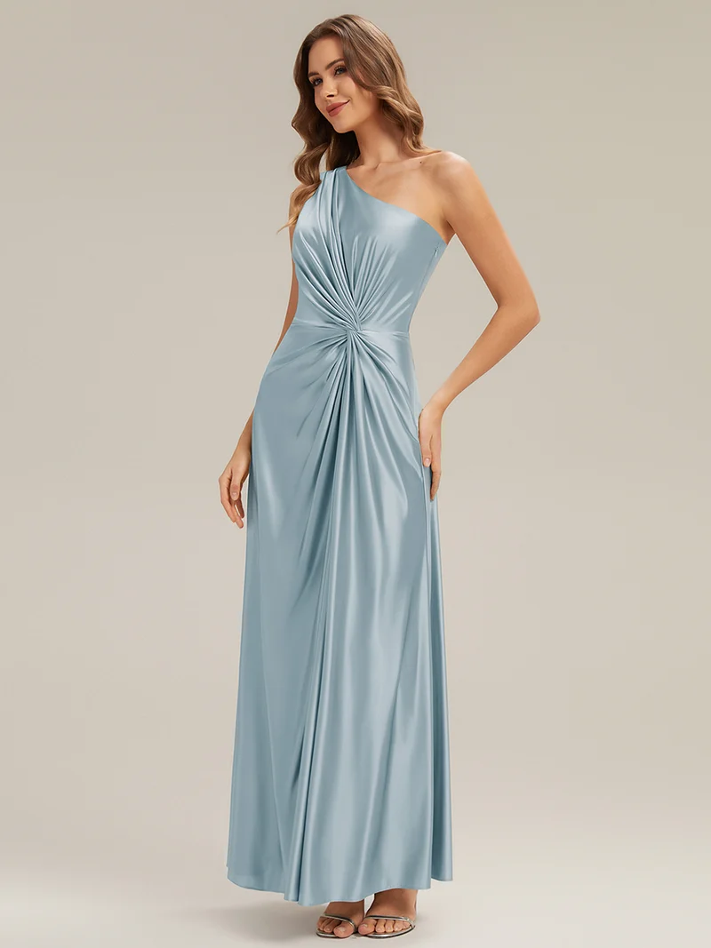 Robe longue à une épaule sans manches en A avec fente haute et détail noué