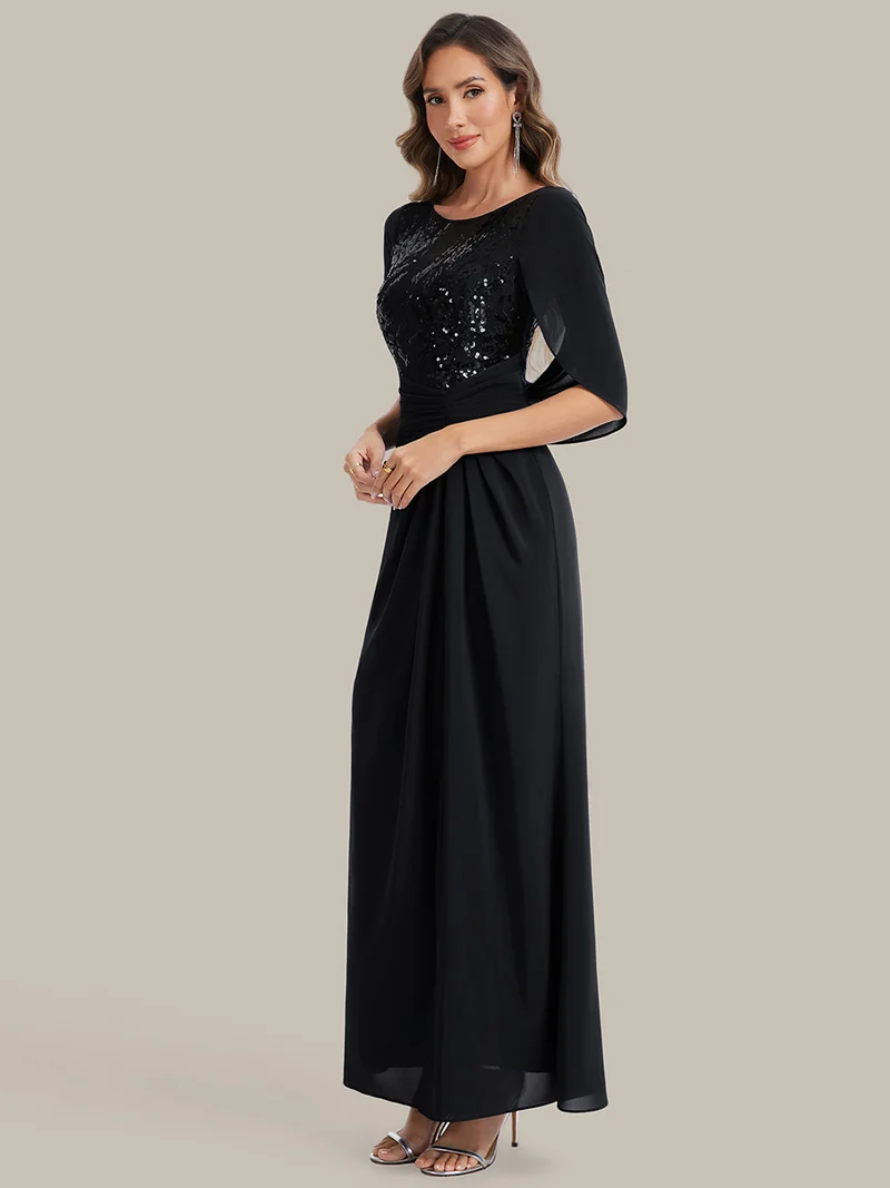 Robe longue à encolure drapée à manches mi-longues et taille cintrée