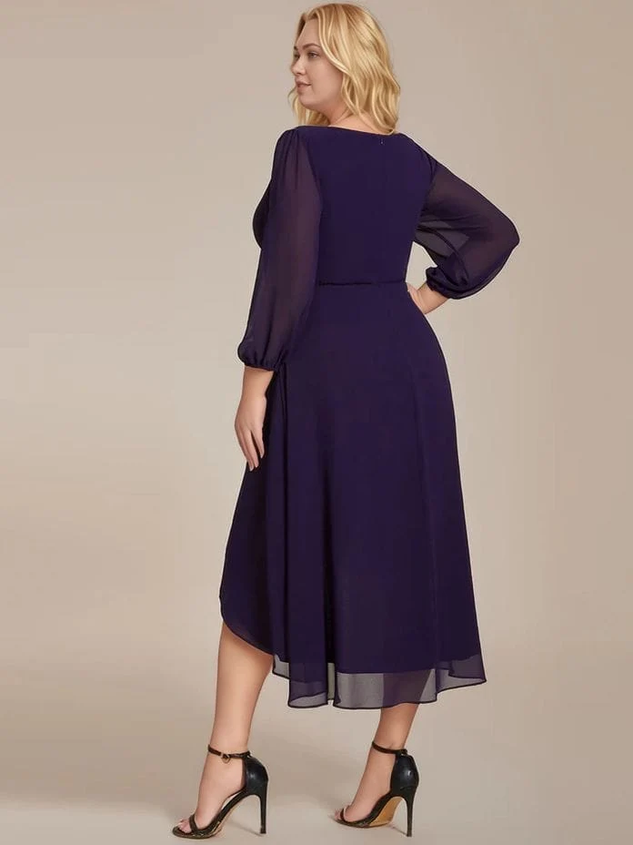 Robe de cocktail grande taille violette asymétrique