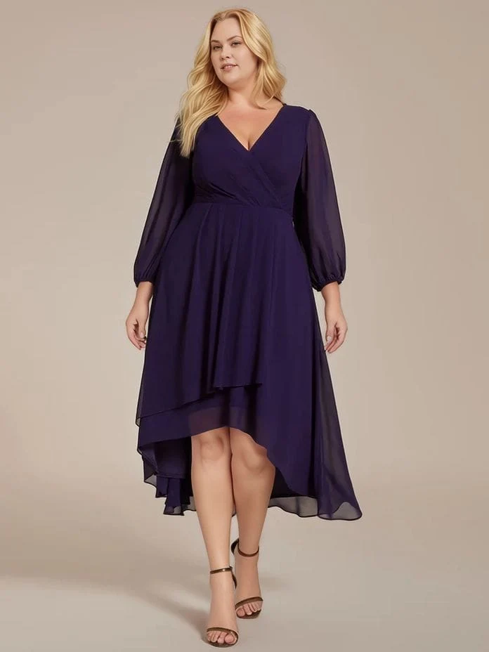Robe de cocktail grande taille violette asymétrique