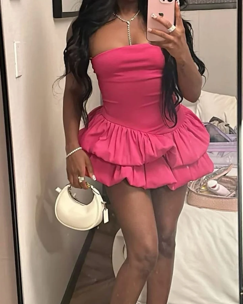 Robe de soirée courte fourreau en satin sans bretelles avec soutien-gorge intégré