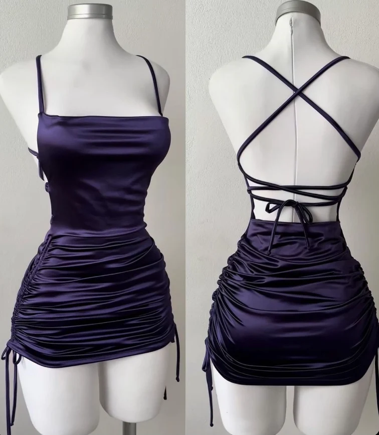 Robe de soirée courte en satin à bretelles spaghetti et dos lacé avec soutien-gorge intégré