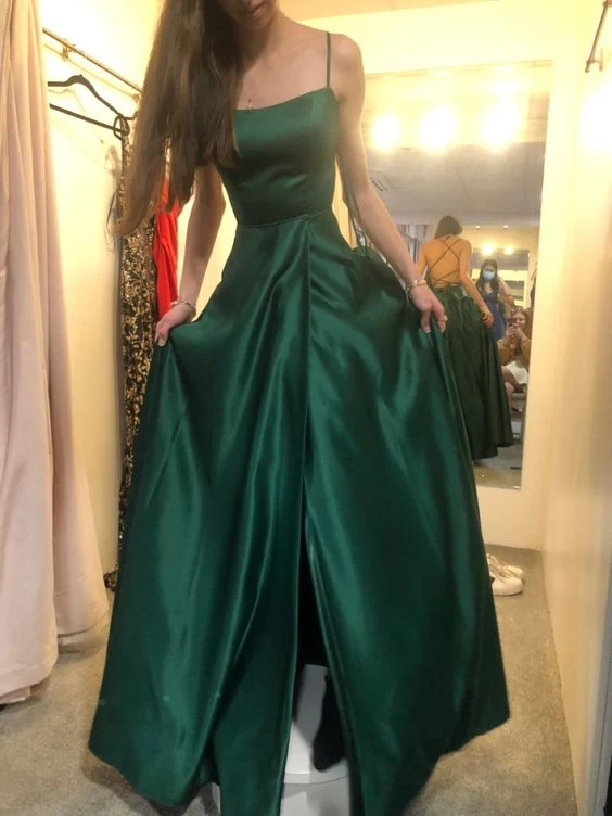 Robe de bal en satin vert à lacets avec soutien-gorge intégré