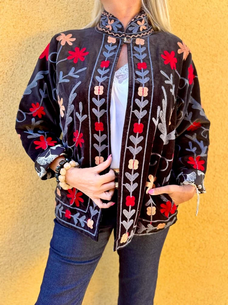 Veste Boho en velours brodé noir