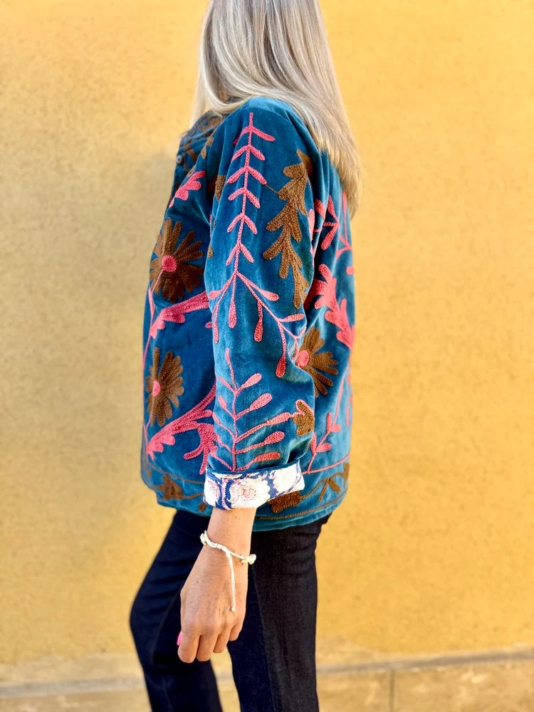Veste Boho en velours brodé bleu pétrole