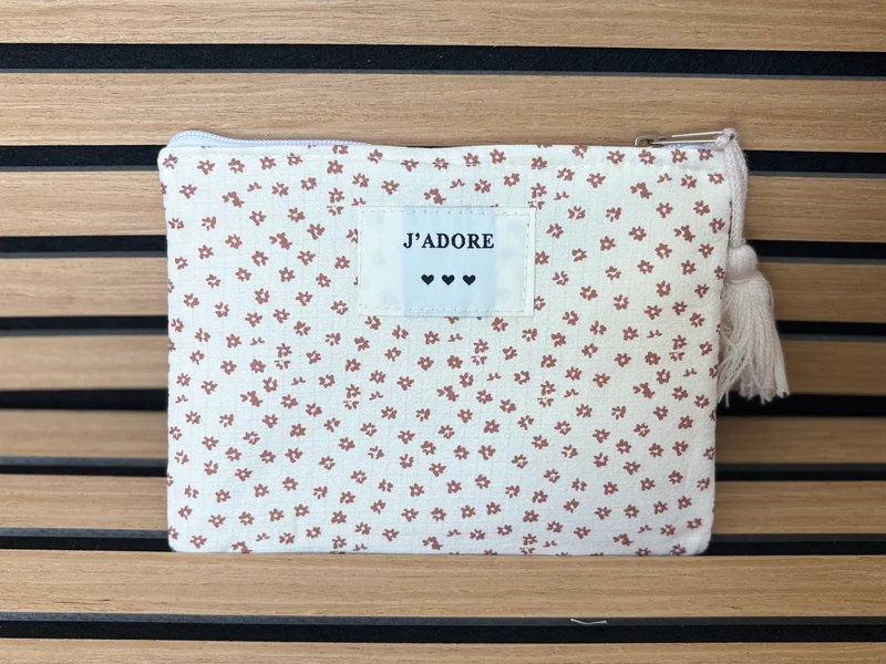 Pochette « J’adore »