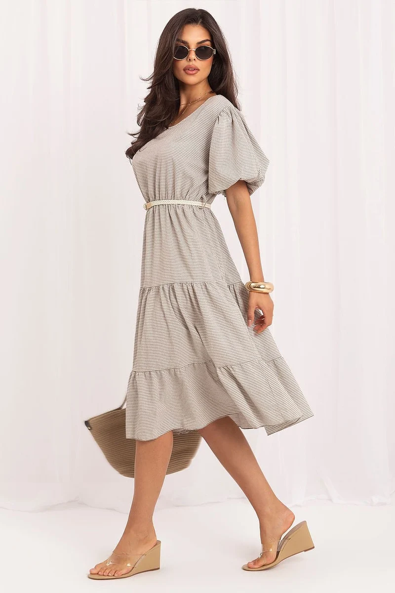 Robe d'été évasée beige