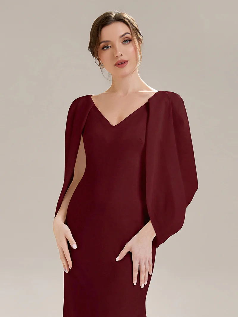 Robe sirène sans bretelles en stretch haut avec décolleté en V profond et manches cape
