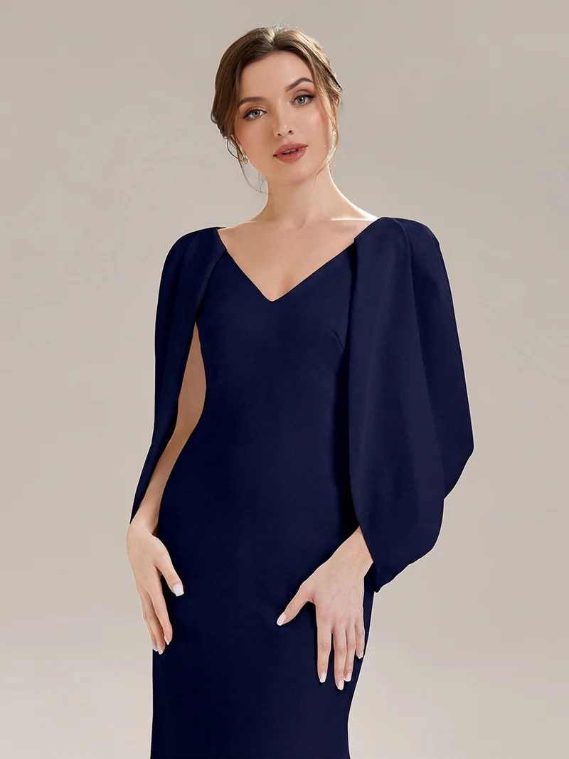 Robe sirène sans bretelles en stretch haut avec décolleté en V profond et manches cape