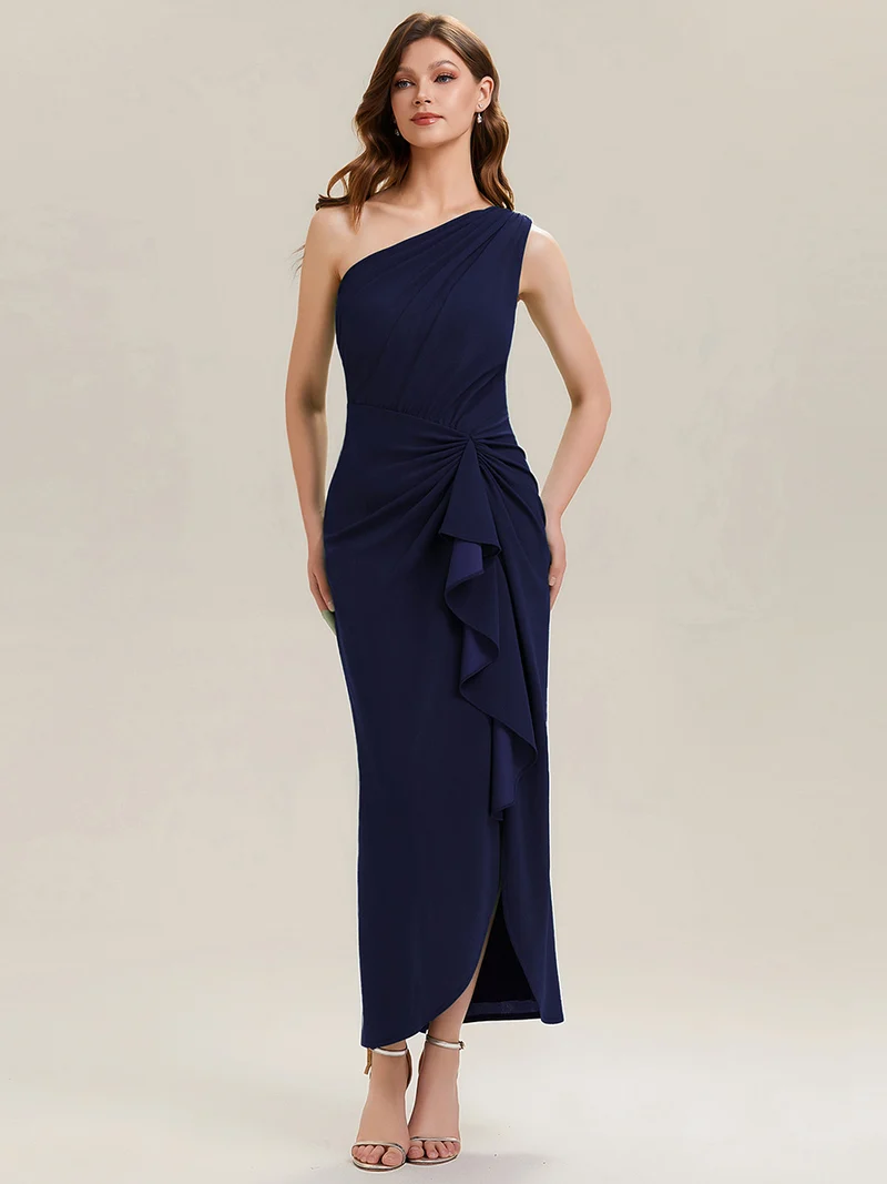 Robe moulante sans manches à épaule dénudée en tissu extensible avec fente haute et détails volants