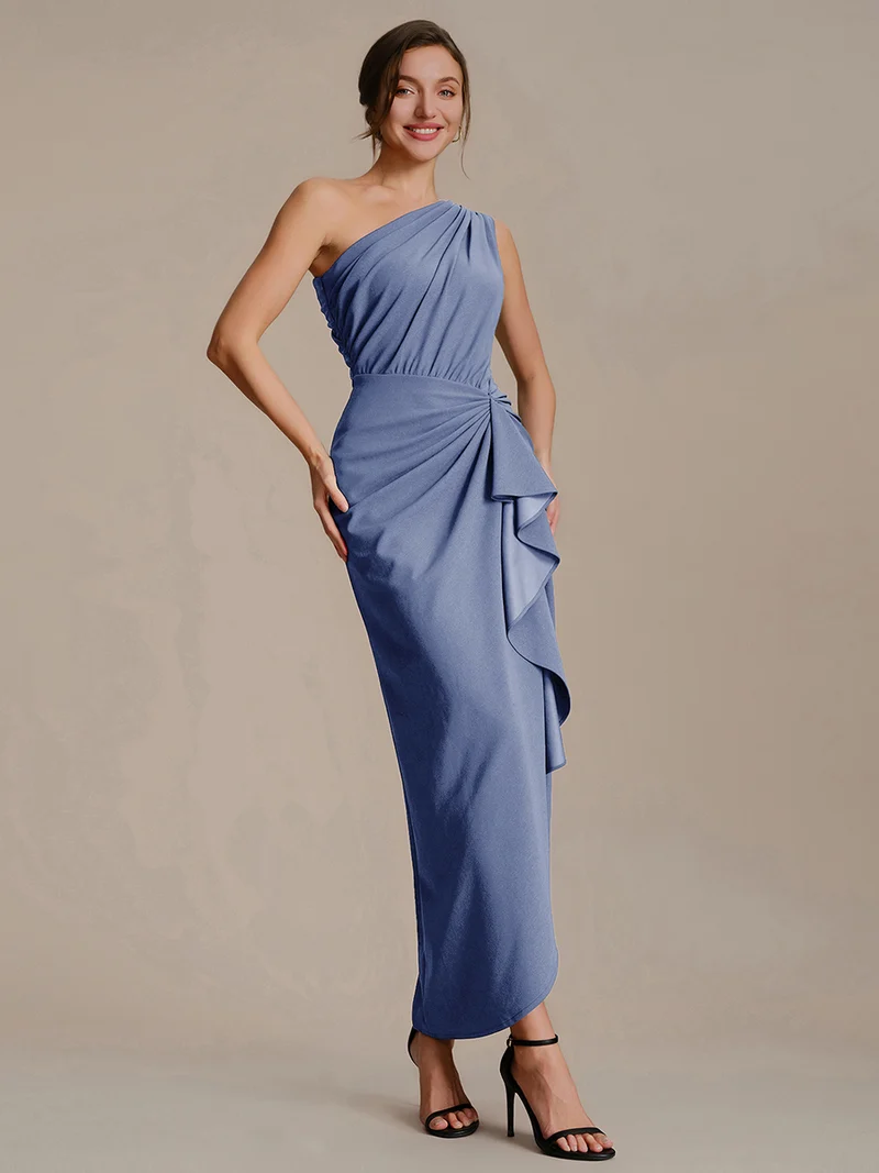 Robe moulante sans manches à épaule dénudée en tissu extensible avec fente haute et détails volants