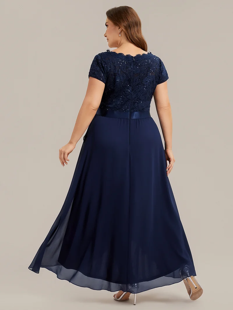 Robe élégante asymétrique à décolleté en V profond et volants